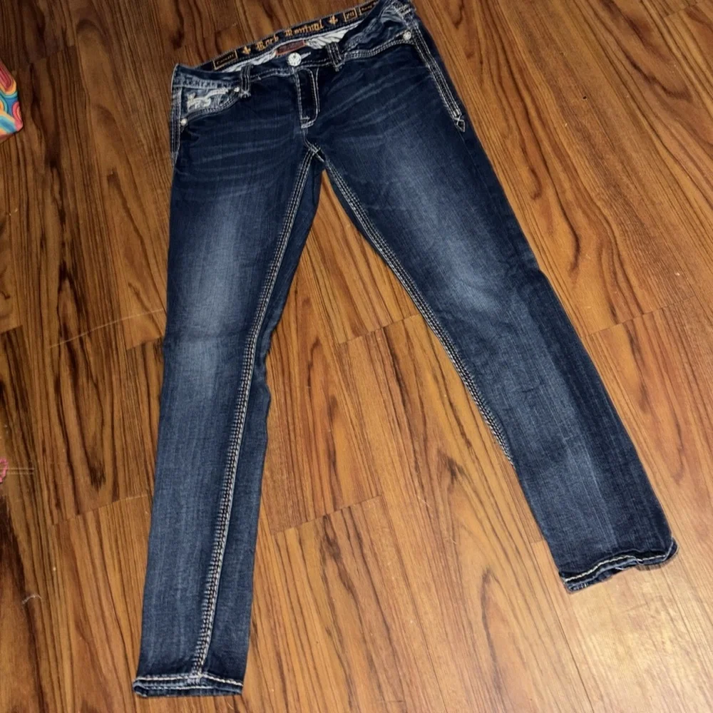 Rock Revival Women’s Dark Indigo Skinny Jeans with Embroidered Back Pockets - Picture 4 of 4